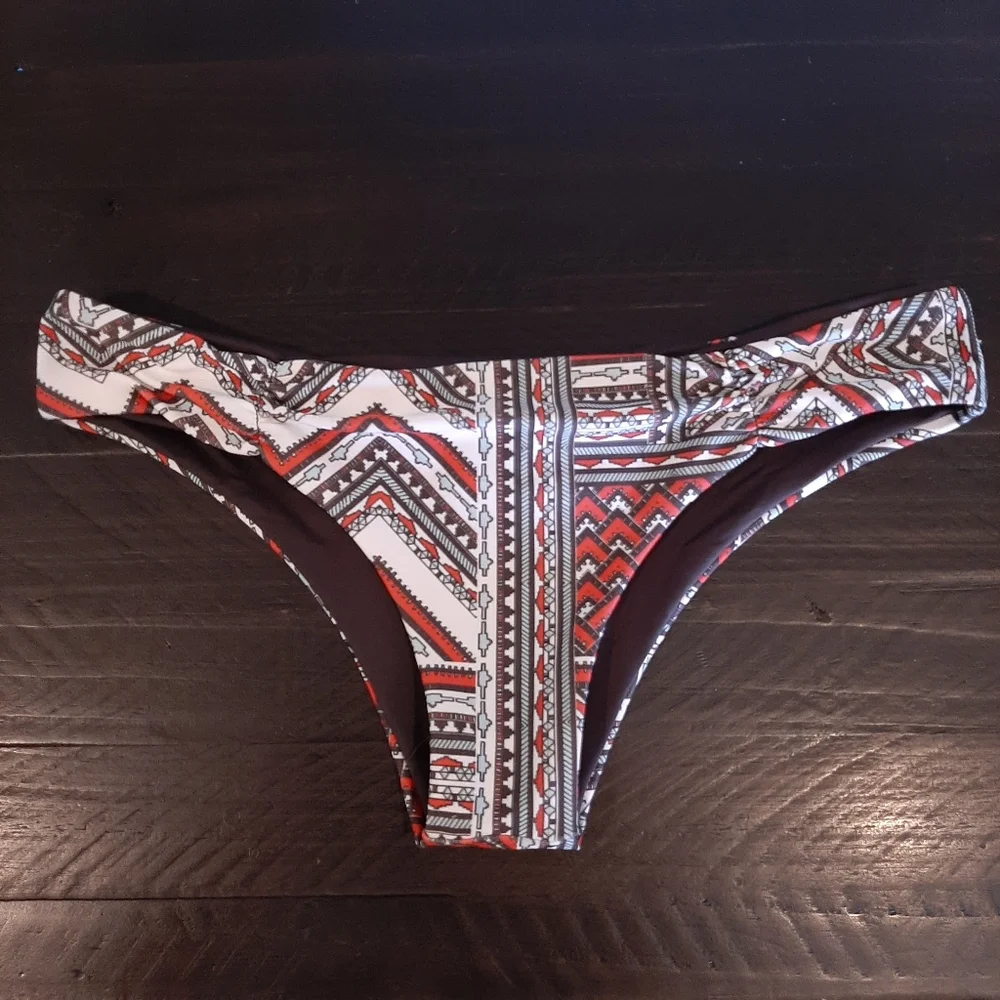 L*SPACE Serafina Ruched Bikini Bottom Aztec Print Reversible Swimwear